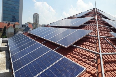 Lắp Đặt Hệ Thống Điện Năng Lượng Áp Mái Cho Gia Đình Tại Bình Dương